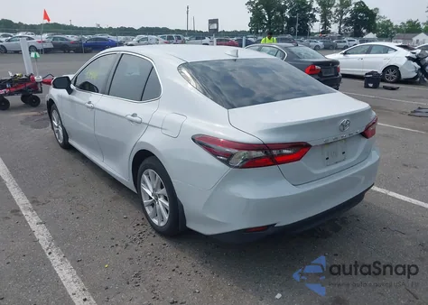 2022 Toyota Camry Le из США, поврежденный, VIN 4T1C11AKXNU018811